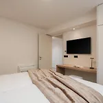 Iocaste - With Private Pool And Ev Station 빌라