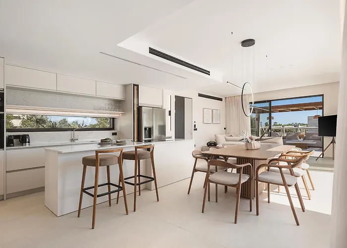 Iocaste - With Private Pool And Ev Station