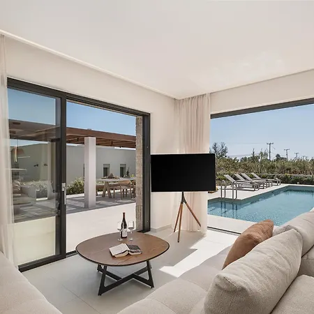 Iocaste - With Private Pool And Ev Station