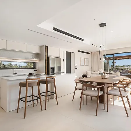 Iocaste - With Private Pool And Ev Station