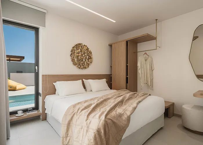 Iocaste - With Private Pool And Ev Station 干尼亞